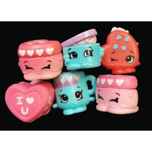 Shopkins Valentines Day-Themed Mini Figures K04 I